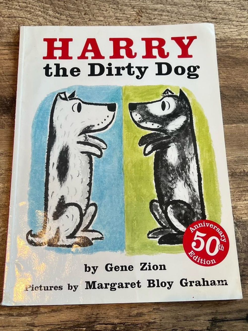 Harry the Dirty Dog Paperback Children's Book
by Gene Zion